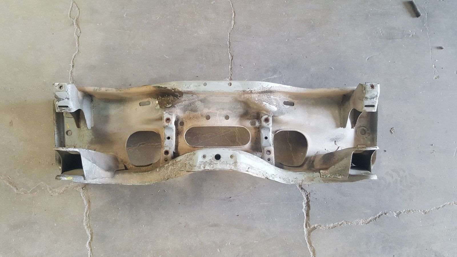 1996-2000 Subaru Legacy Outback Front Subframe Engine Crossmember Sub Frame Cradle 2.5L.