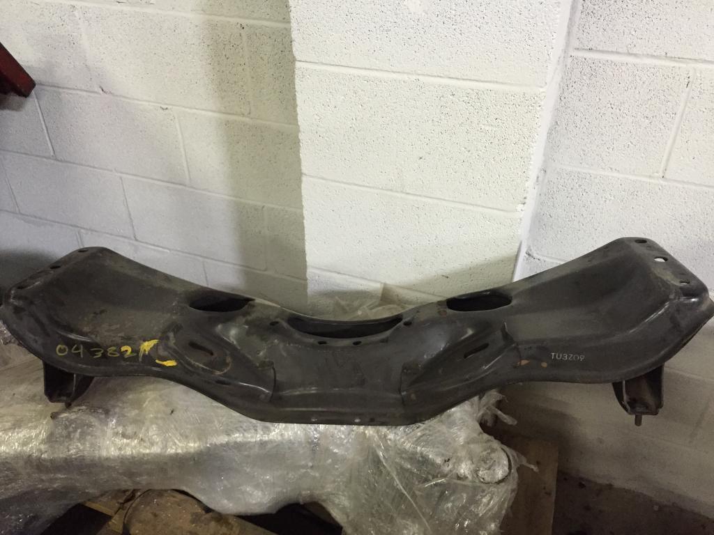 Subaru Impreza RS Base Outback Rear Subframe Suspension Crossmember Cradle.